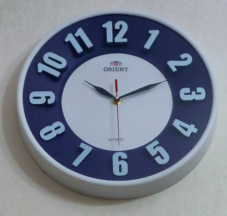 ساعت دیواری اورینت شماره برجسته