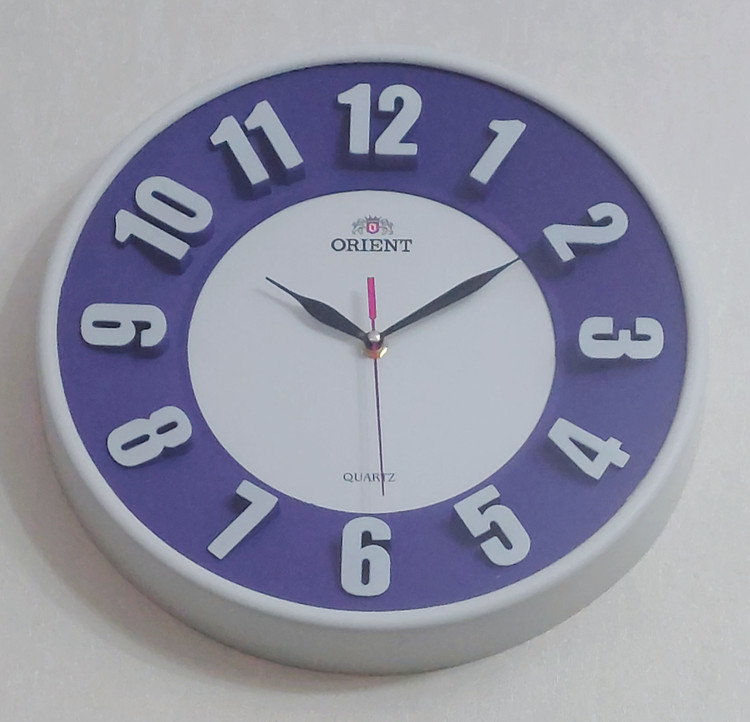 ساعت دیواری اورینت شماره برجسته